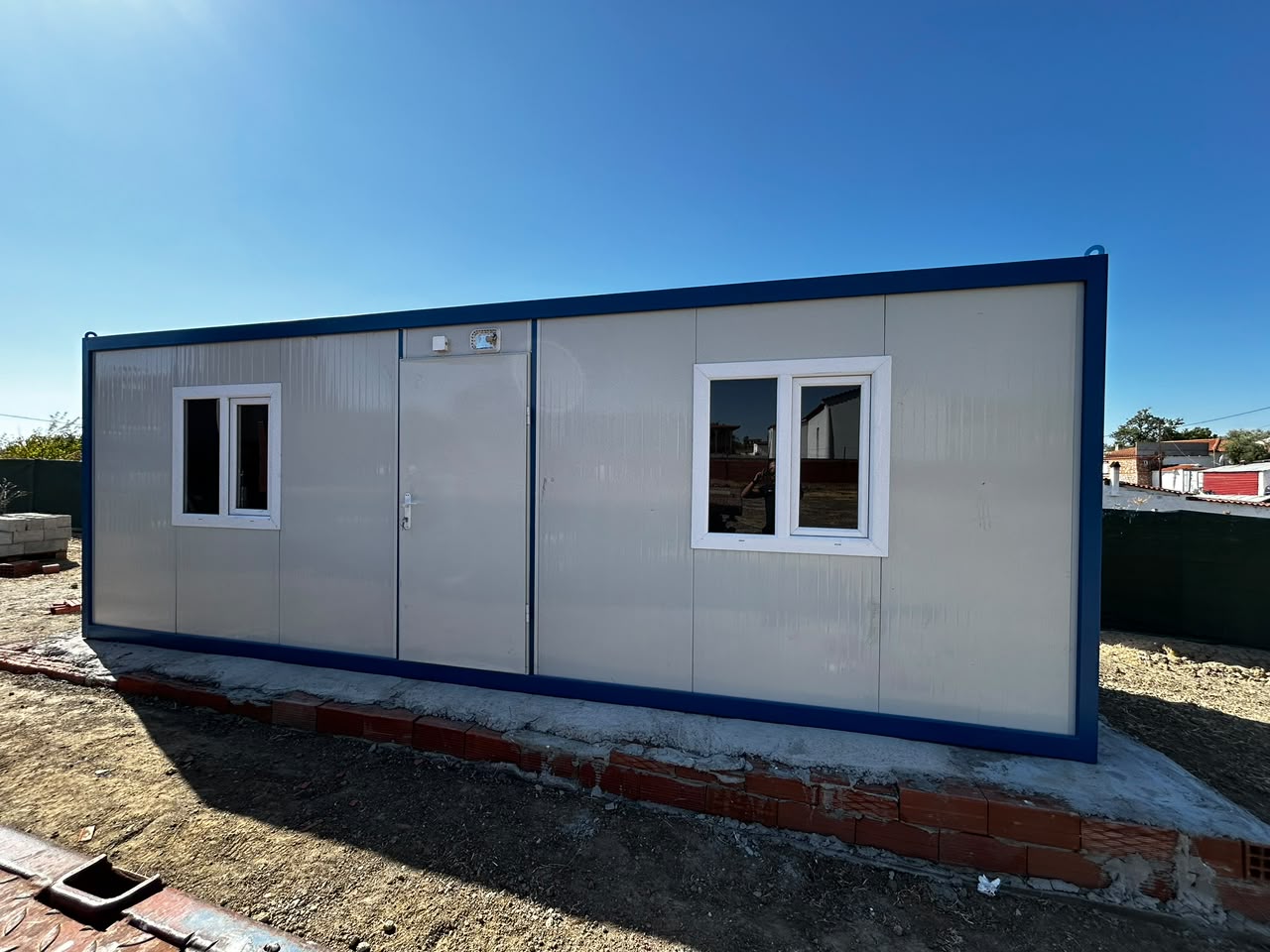 Living Container — Komotini